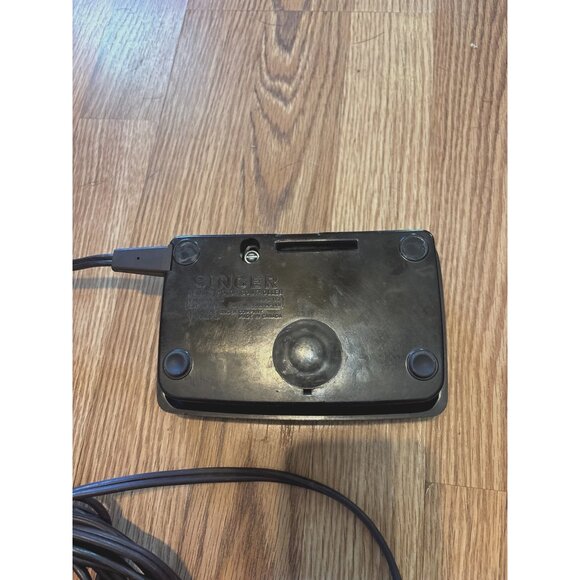 Singer Sewing Motor Controller 619494-001 CR 303 Foot Pedal 3 prong attachment - Picture 4 of 4